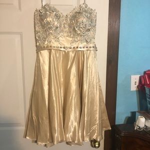 Strapless prom/homecoming dress with beading